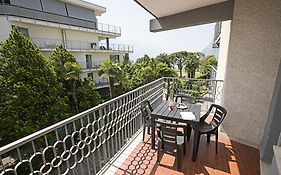Riva Lago E Spiaggia Apartment 2 - Happy Rentals